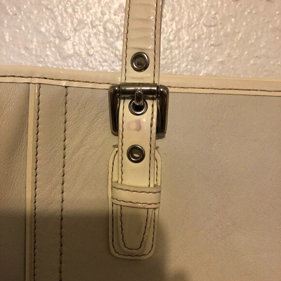 COACH Bag Woman’s Leatherware Tote White Gallery Hampton Hobo F10413 - Picture 8 of 12